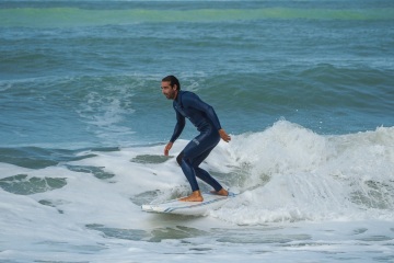 20220409 Moring Surf @ South Jetty