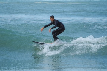 20220409 Moring Surf @ South Jetty