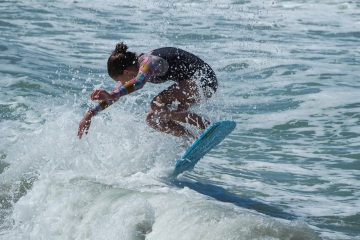 20220409 Moring Surf @ South Jetty