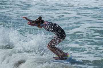 20220409 Moring Surf @ South Jetty