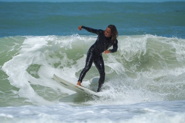 20220409 Moring Surf @ South Jetty