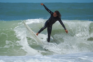 20220409 Moring Surf @ South Jetty