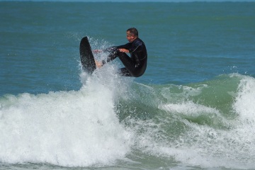 20220409 Moring Surf @ South Jetty