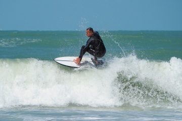 20220409 Moring Surf @ South Jetty