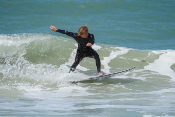 20220409 Moring Surf @ South Jetty