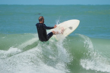 20220409 Moring Surf @ South Jetty