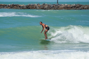 20220409 Moring Surf @ South Jetty