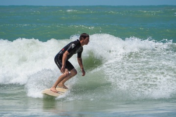 20220409 Moring Surf @ South Jetty