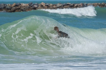 20220409 Moring Surf @ South Jetty
