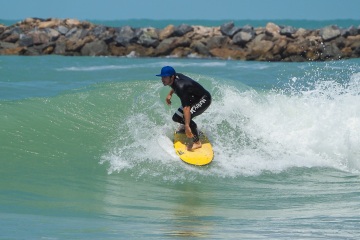 20220409 Moring Surf @ South Jetty