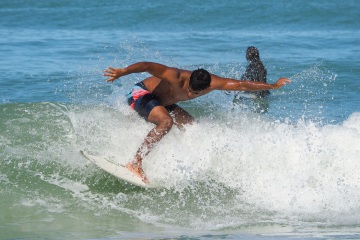 20220410 Morning Surf @ South Jetty