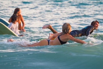 20220612-sunset-surfing-south-jetty