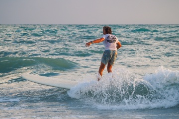 20220612-sunset-surfing-south-jetty