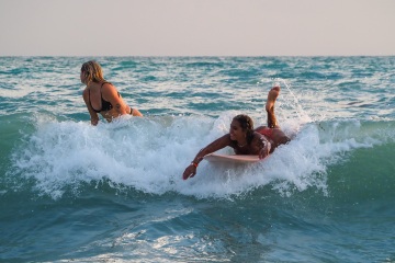 20220612-sunset-surfing-south-jetty