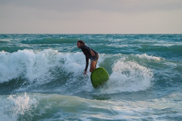 20220612-sunset-surfing-south-jetty