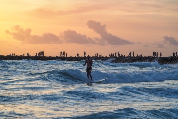 20220612-sunset-surfing-south-jetty