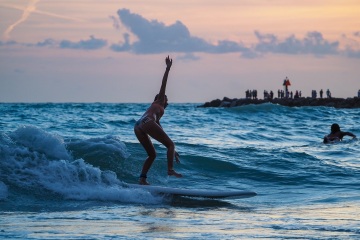 20220612-sunset-surfing-south-jetty