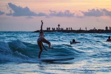 20220612-sunset-surfing-south-jetty