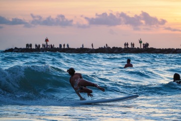 20220612-sunset-surfing-south-jetty