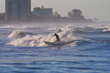 20230213-Morning-Surfing-Venice