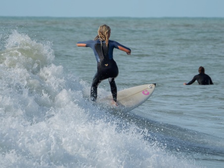 jsarasota 20240110-Surf-Skim-North-Jetty