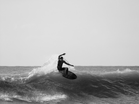 jsarasota 20240110-Surf-Skim-North-Jetty