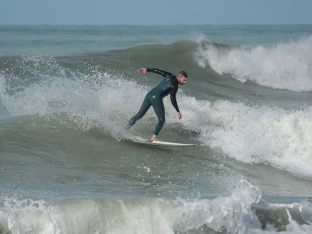 jsarasota 20240110-Surf-Skim-North-Jetty