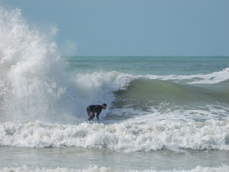 jsarasota 20240110-Surf-Skim-North-Jetty