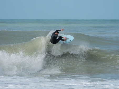 jsarasota 20240110-Surf-Skim-North-Jetty