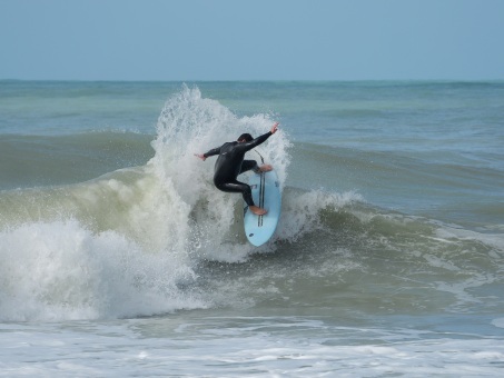 jsarasota 20240110-Surf-Skim-North-Jetty