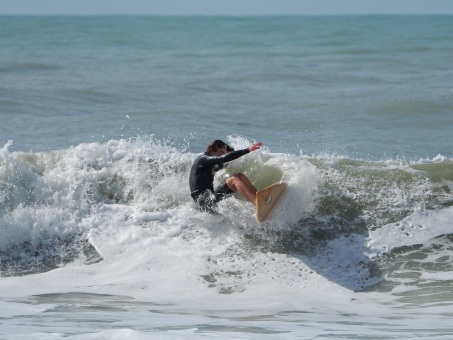 jsarasota 20240110-Surf-Skim-North-Jetty