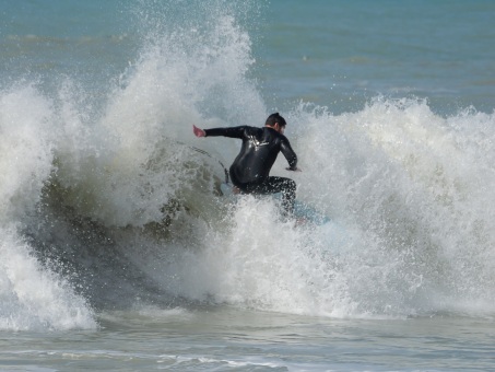 jsarasota 20240110-Surf-Skim-North-Jetty