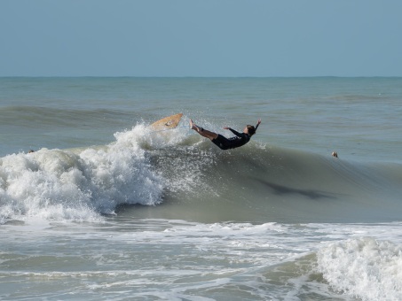 jsarasota 20240110-Surf-Skim-North-Jetty