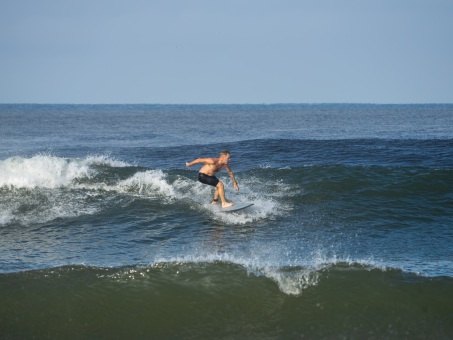 20240912-Surfing-North-Jetty