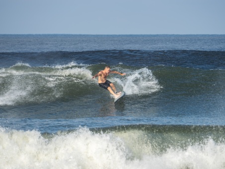 20240912-Surfing-North-Jetty