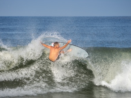 20240912-Surfing-North-Jetty