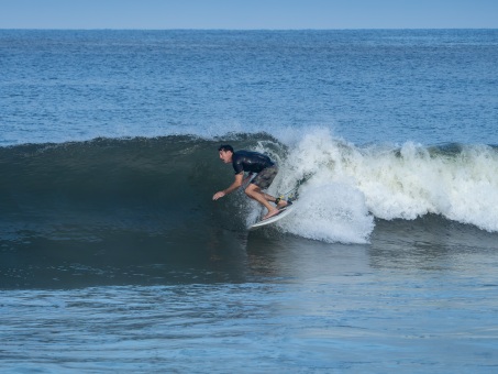 20240912-Surfing-North-Jetty