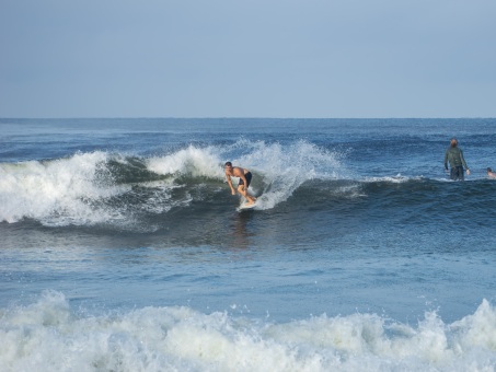 20240912-Surfing-North-Jetty