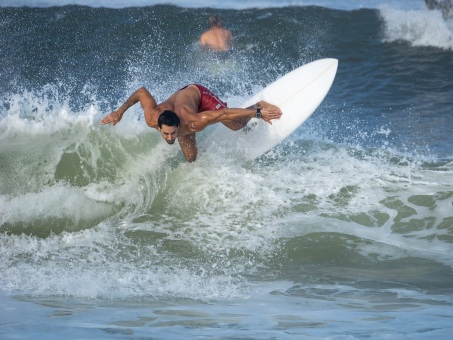 20240912-Surfing-North-Jetty