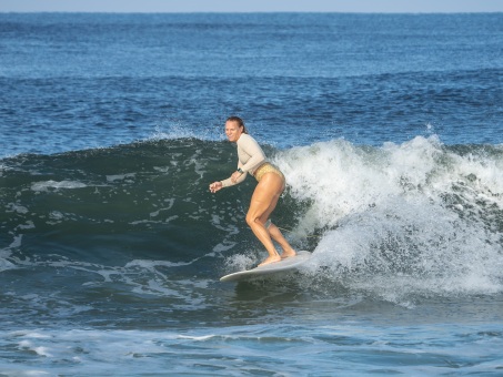 20240912-Surfing-North-Jetty