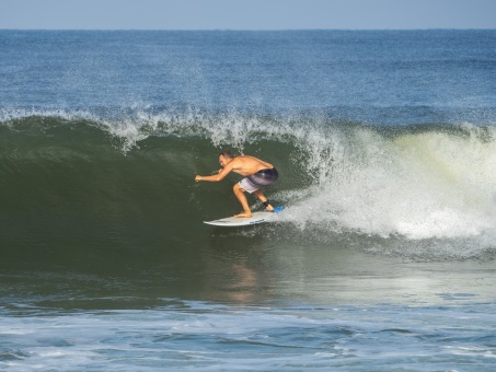 20240912-Surfing-North-Jetty