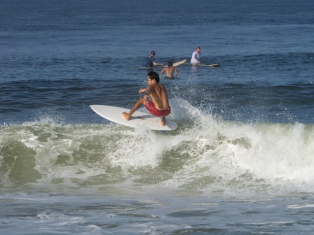 20240912-Surfing-North-Jetty