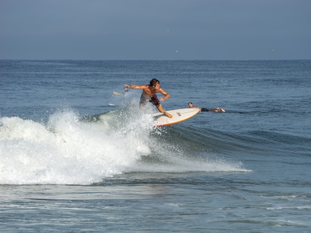 20240912-Surfing-North-Jetty