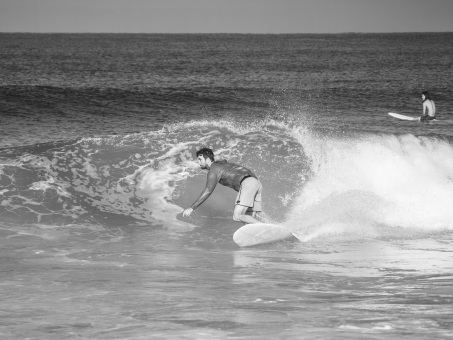 20240912-Surfing-North-Jetty