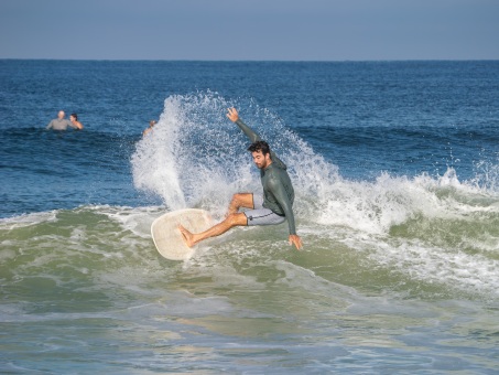 20240912-Surfing-North-Jetty