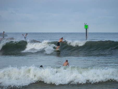 20240912-Surfing-North-Jetty