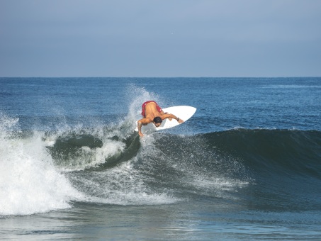 20240912-Surfing-North-Jetty