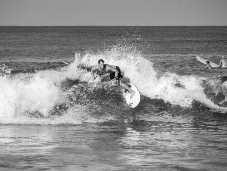 20240912-Surfing-North-Jetty