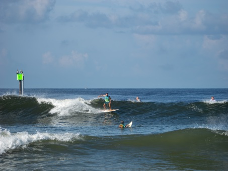 20240912-Surfing-North-Jetty