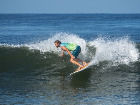 20240912-Surfing-North-Jetty